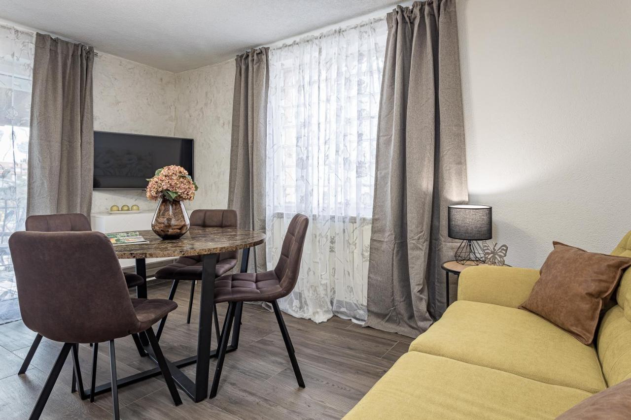 Luxury Apartments Gina Rovinj Eksteriør billede